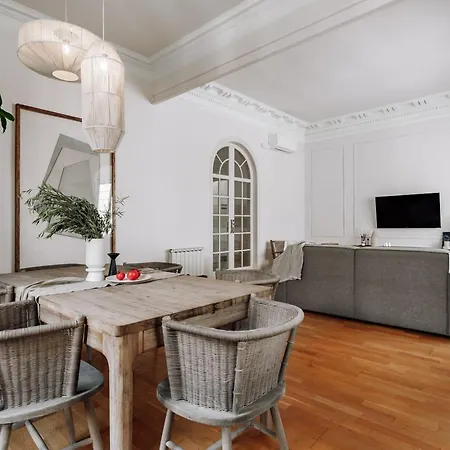 Vico - 4 Bedrooms And Office In Eixample Dreta * برشلونة