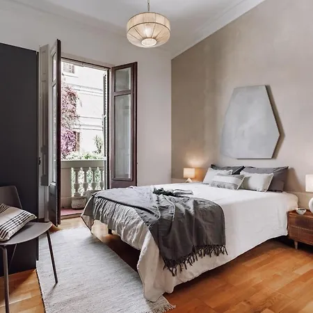 Vico - 4 Bedrooms And Office In Eixample Dreta * برشلونة