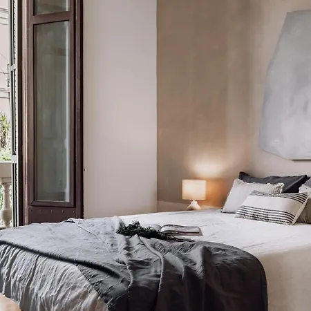 Apartment Vico - 4 Bedrooms And Office In Eixample Dreta Barcelona